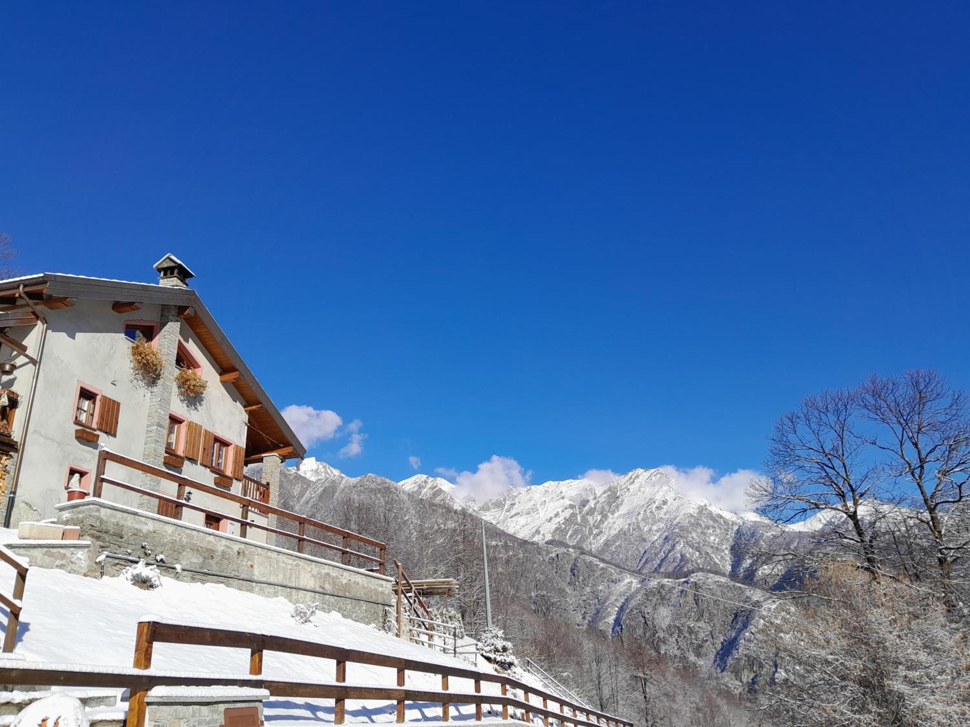 Casa All'Alpe Gaggetto B & B Anzino エクステリア 写真